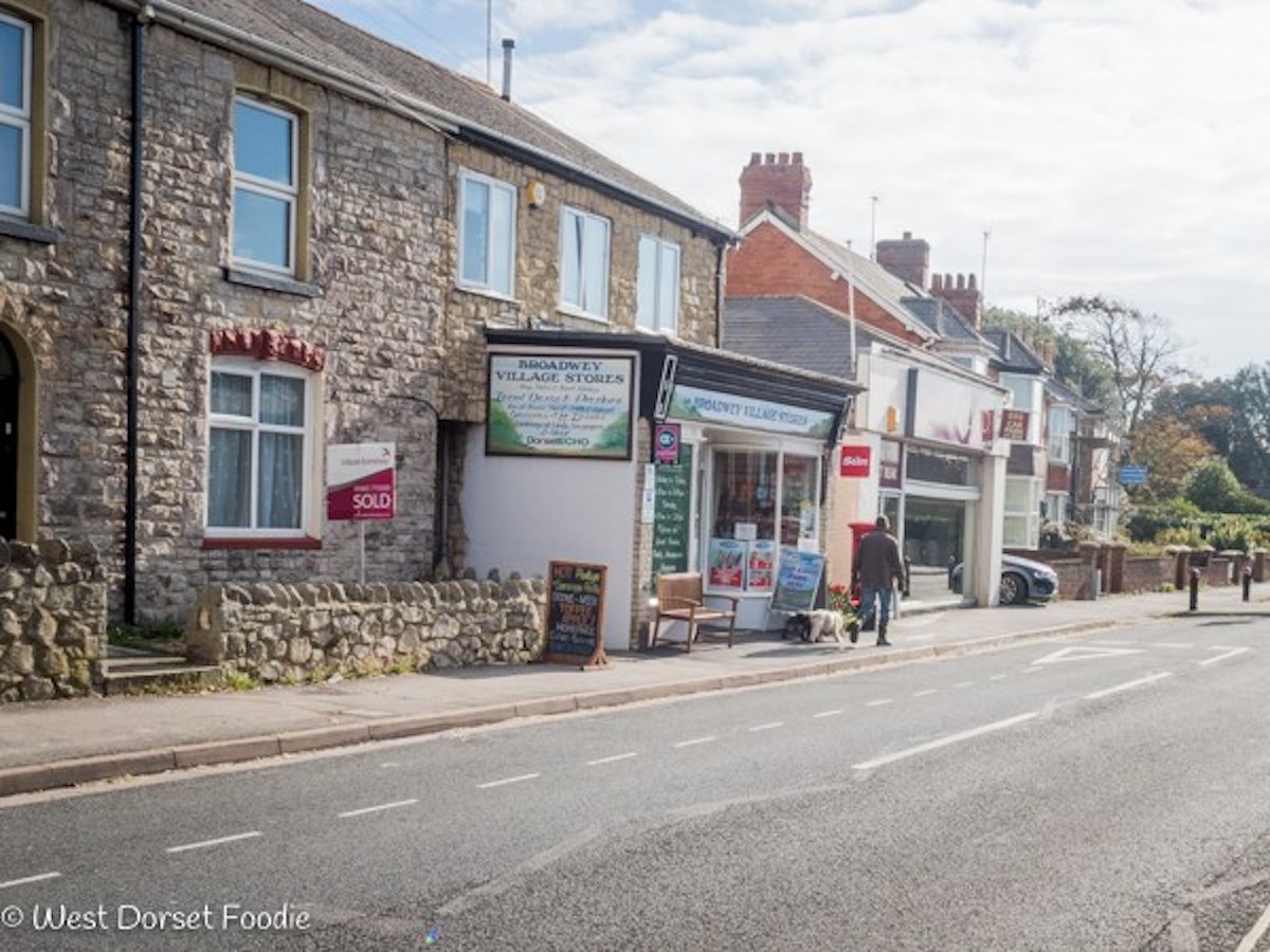 Review of Broadwey Village Stores in Weymouth