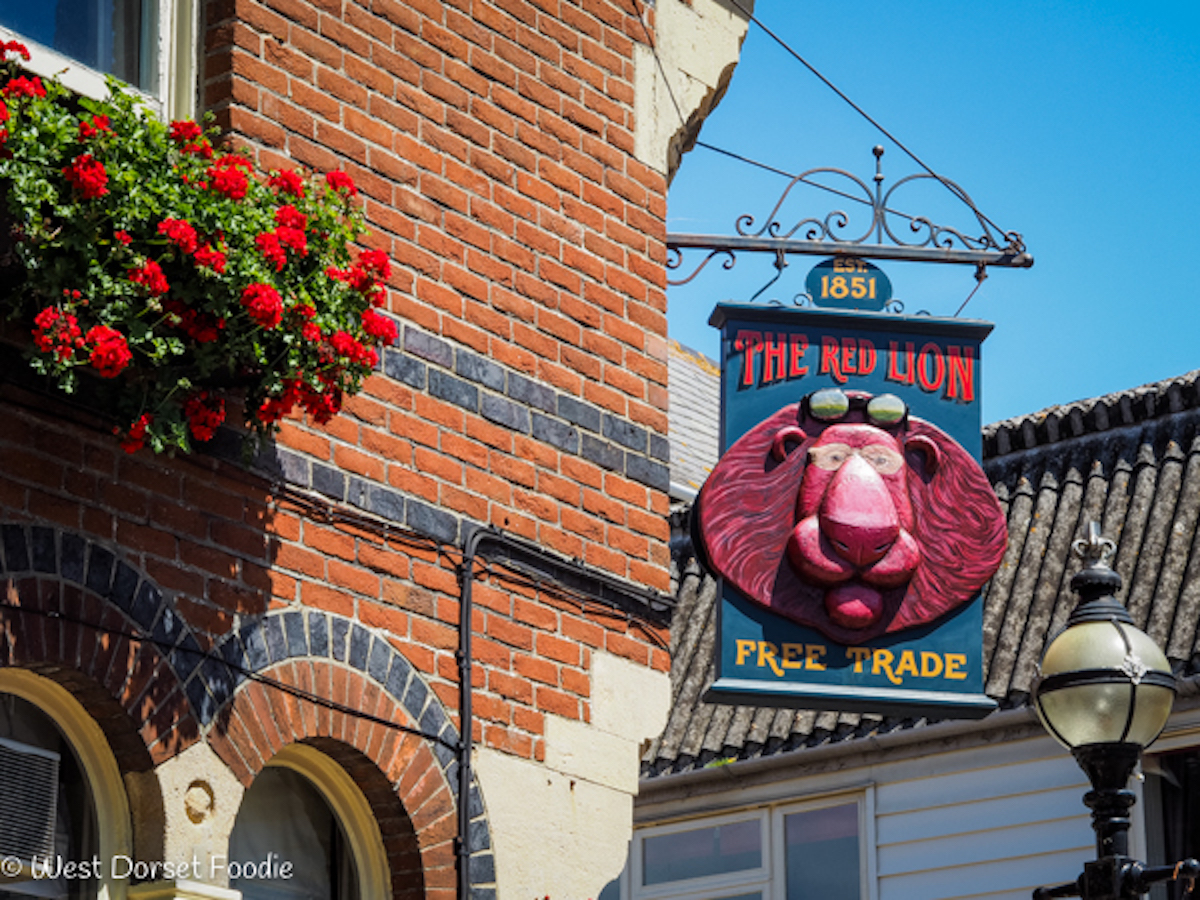 Review of The Red Lion in Weymouth