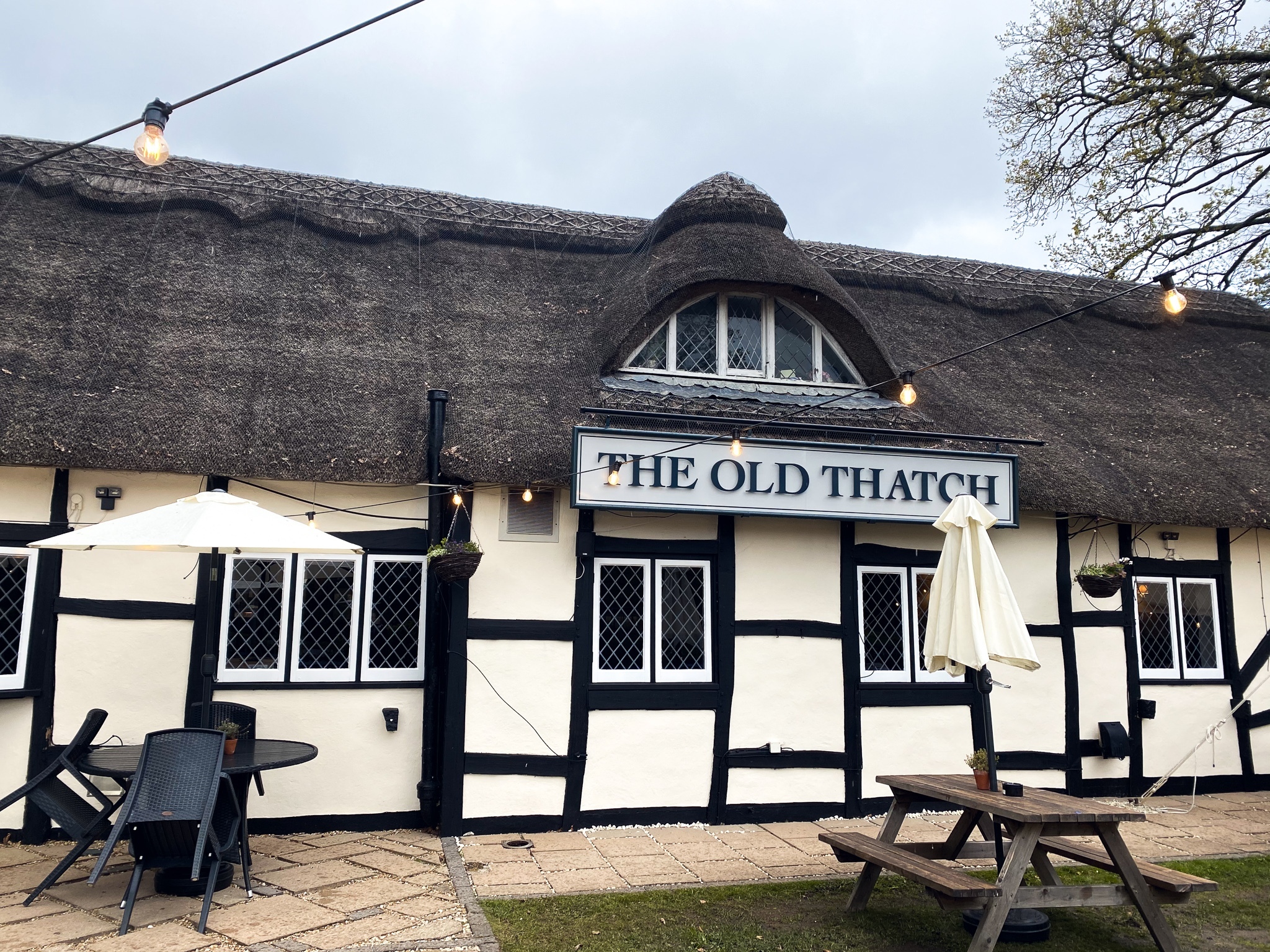 Review of The Old Thatch in Wimborne