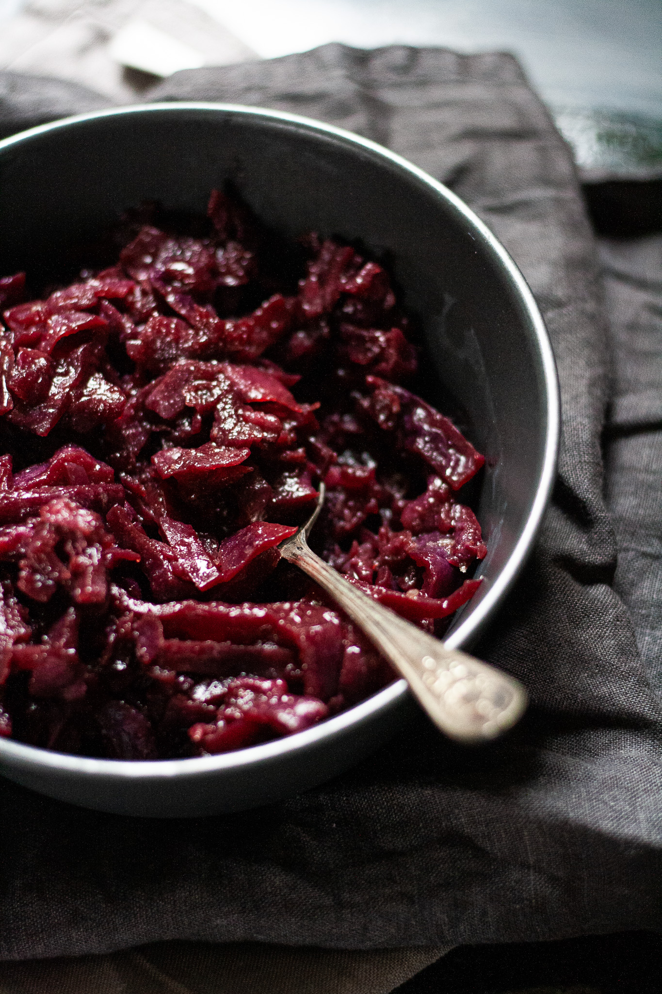 Deliciously easy slow cooked red cabbage recipe